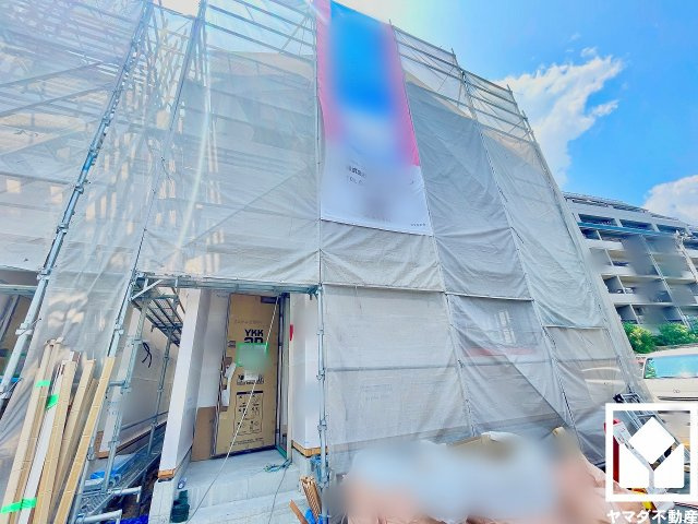 尼崎市西昆陽　第２　１号棟の外観|全居室断熱性の高いペアガラスを採用。冷暖房効率を高めながら、心地よく落ち着いた暮らしをサポートします。