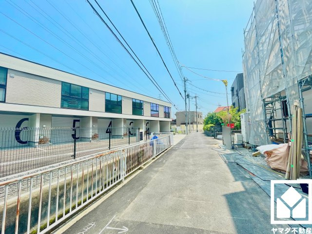 尼崎市西昆陽　第２　１号棟の周辺|ZEH水準の優れた断熱・省エネ性能を備えており、毎日の冷暖房効率を高めます。日々の暮らしに安心感をもたらす、気密性の高い住まいです。