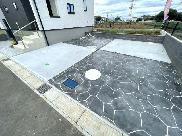 グラファーレ船橋市旭町5丁目4期の駐車場