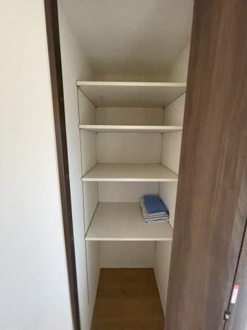 片山町３丁目戸建の収納