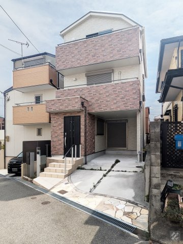 片山町３丁目戸建の駐車場