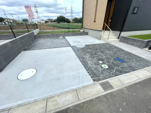 グラファーレ船橋市旭町5丁目4期の駐車場