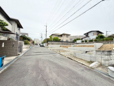 【前面道路含む現地写真】 | 若松台３丁　新築分譲住宅　全２区画
