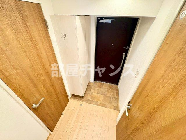 クレストタワー栄の玄関