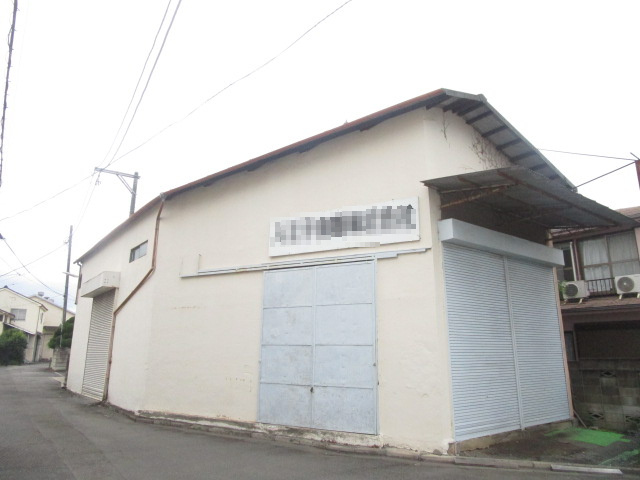 八王子市元横山町３丁目の倉庫