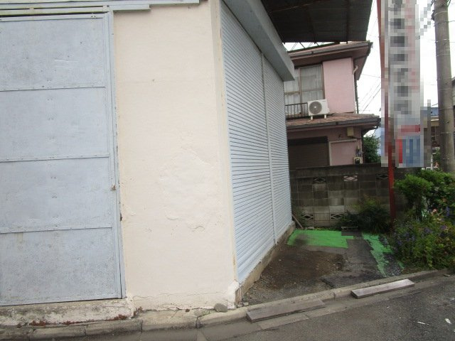 八王子市元横山町３丁目の倉庫