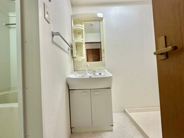 フィオーレ北条の独立洗面台