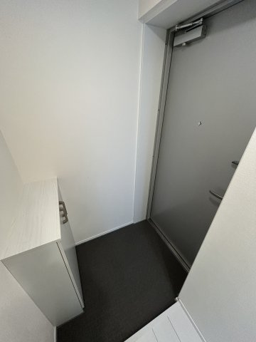 with下高井戸の玄関