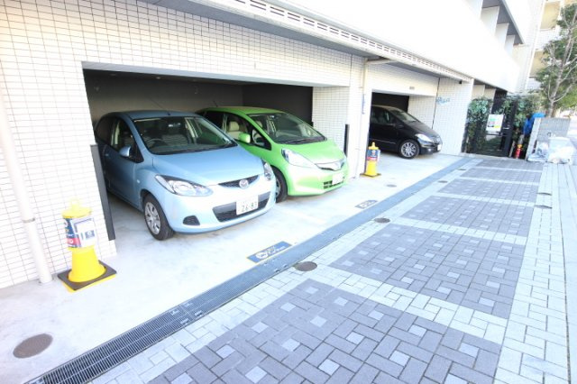 プラウドフラット荻窪Ⅱの駐車場|※参考写真