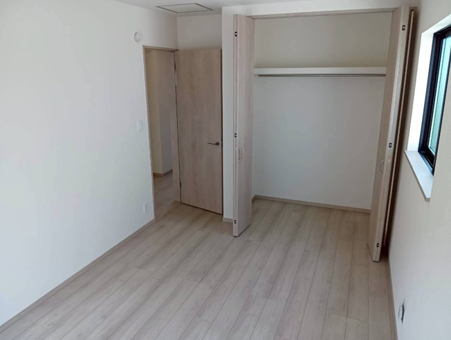 【洋室】 | 清水町長沢643番 新築建売分譲住宅 建物＋土地 TW06208 | 清水町長沢　A号棟　２F洋室7帖南東　※令和8年7月16日撮影