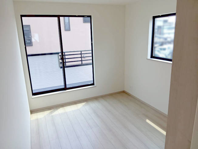 【洋室】 | 清水町長沢643番 新築建売分譲住宅 建物＋土地 TW06208 | 清水町長沢　A号棟　２F洋室6帖南西　※令和8年7月16日撮影