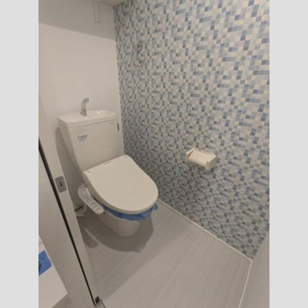 ハーモニーテラス西野町のトイレ|シンプルで使いやすいトイレです