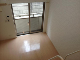 フローリングの洋室です