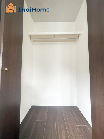 神戸市西区玉津町西河原　中古戸建の収納|●年中無休：当日予約可●収納が多く、ハンガーラックもあり便利です！