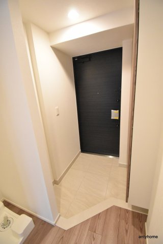 ルネフラッツ谷町四丁目　仲介手数料無料の玄関