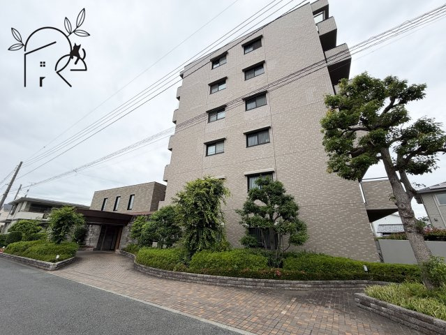 【中古マンション】前橋市文京町第2　サーパス　102号室　2LDKの外観|総戸数51戸のマンションです