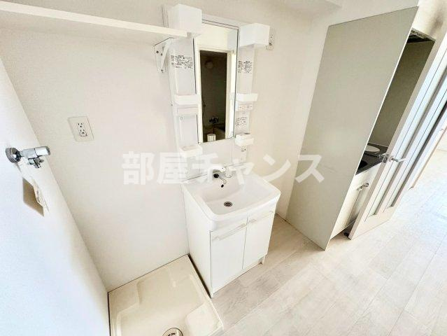 ヒルズ新栄2号館の独立洗面台