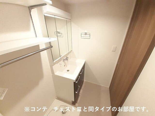 アロッジオ瀬田の洗面所