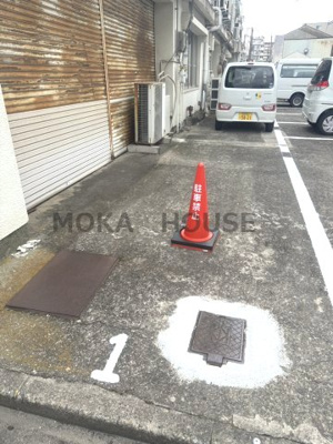 【駐車場】 | 日新ビル | 駐車スペースもあります