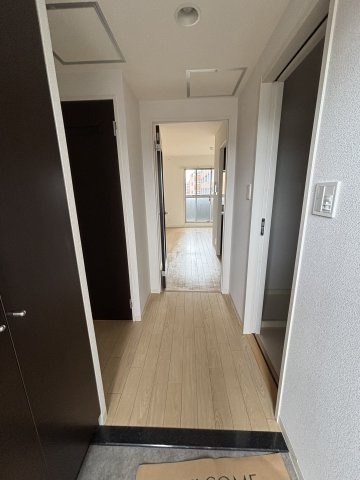 PRESTANCE香里の玄関