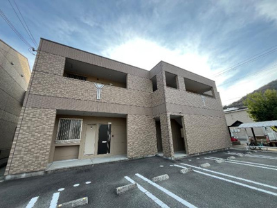 【外観】 | アンプルール | 外観写真（昼）