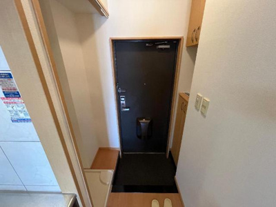 【玄関】 | カサミラドール・クレマ | 上下にしまえる下駄箱