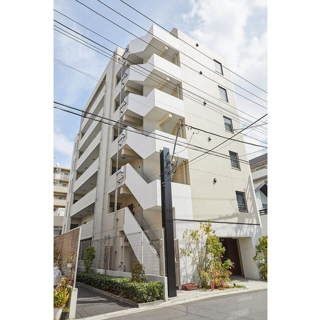 BREEZE TERRACE