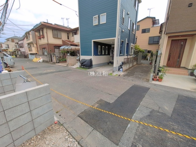 【新築分譲住宅】富士見市上沢1丁目の前面道路含む現地写真