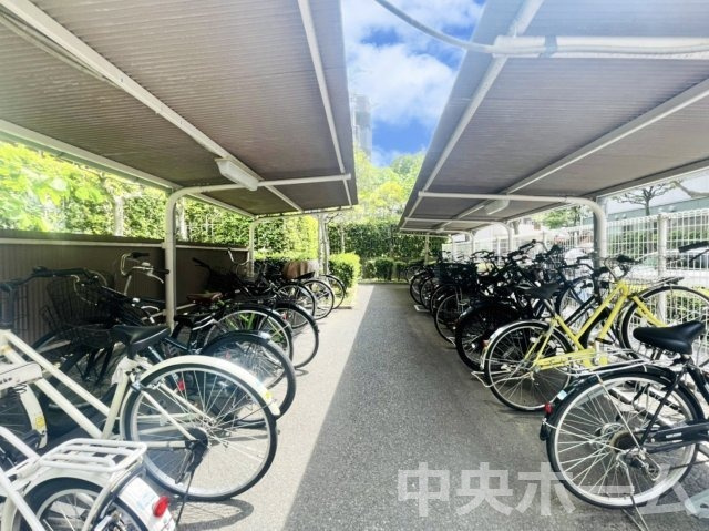バームハイツ西葛西の駐輪場|【自転車置き場】最新の空き状況や費用などの詳細は担当スタッフまでお問い合わせください。