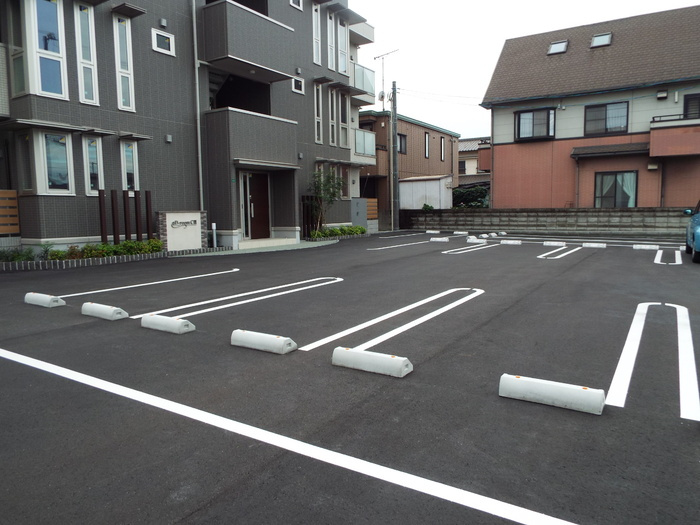 D-roomCⅢの駐車場