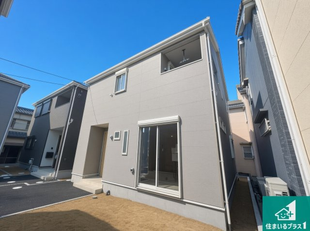 摂津市鳥飼西　第4期　新築一戸建ての外観|お客様に長く安心して住んでいだだける事にこだわった家づくり！住んでからのアフターサービスにもしっかりと取り組んでいます！
