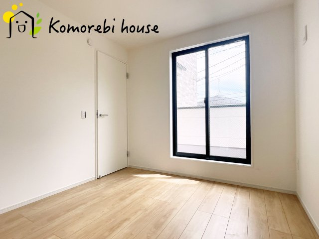 さいたま市見沼区堀崎町　8期　新築一戸建て　KEIAI GRACE　01の洋室|コンパクトで使いやすい洋室です