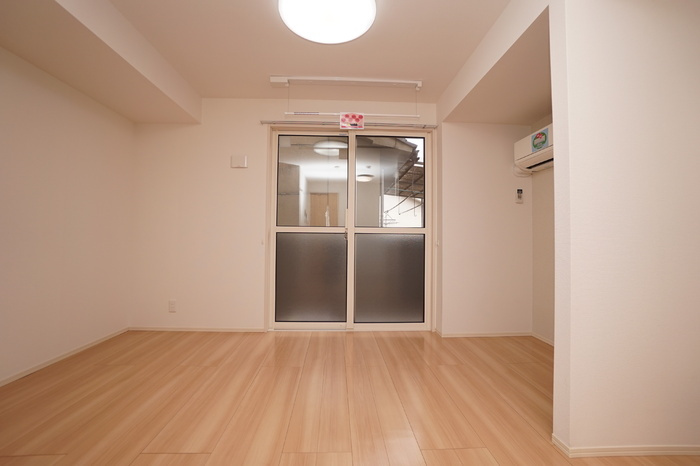 D-room新涯の洋室