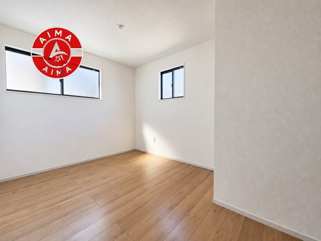 福岡市南区屋形原2丁目第4-2棟（2号棟）の子供部屋|穏やかな光が差し込む室内には、穏やかな時間が流れます。