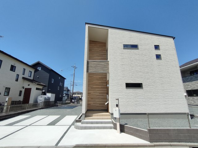 古河市西牛谷　第４期　全4邸の外観|〇４号棟　外観〇
カースペース並列2台駐車可♪
2026年4月撮影