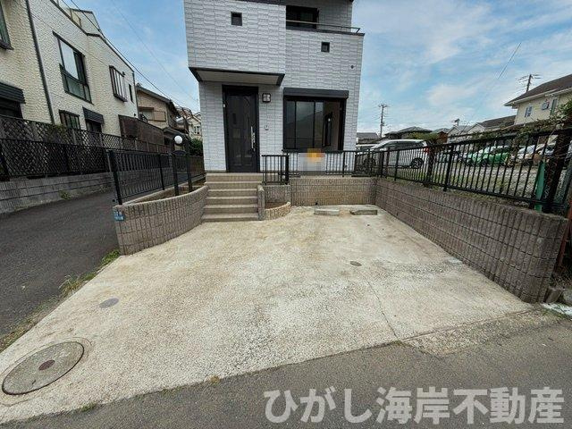 茅ヶ崎市香川3丁目　中古戸建の駐車場|駐車スペース
