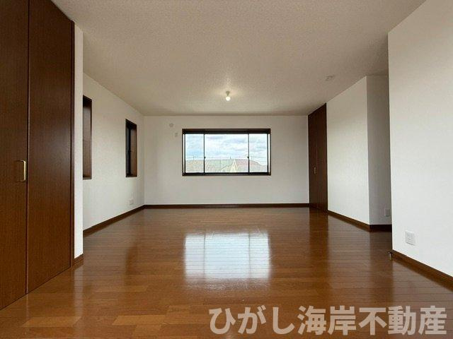 茅ヶ崎市香川3丁目　中古戸建の子供部屋|新規リフォーム完了！　14帖　洋室