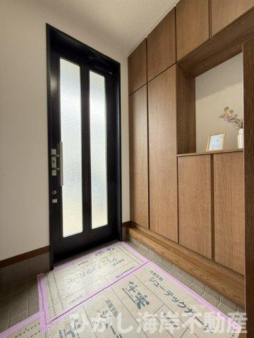 茅ヶ崎市香川3丁目　中古戸建の玄関|新規リフォーム完了！　玄関