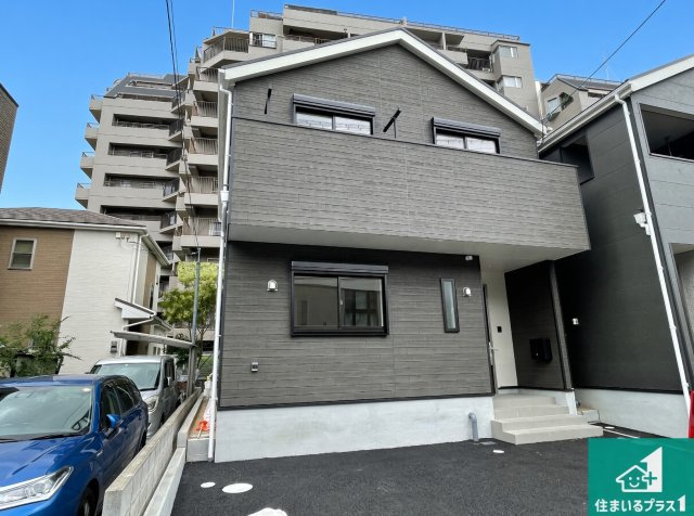 ■尼崎市西昆陽　第2期　新築一戸建ての外観|安心の10年保証！外観を美しく保ち、雨水で汚れを落とします！気になることがありましたら、お気軽にお問い合わせください！