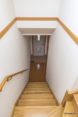 アードリゲ駒沢の玄関