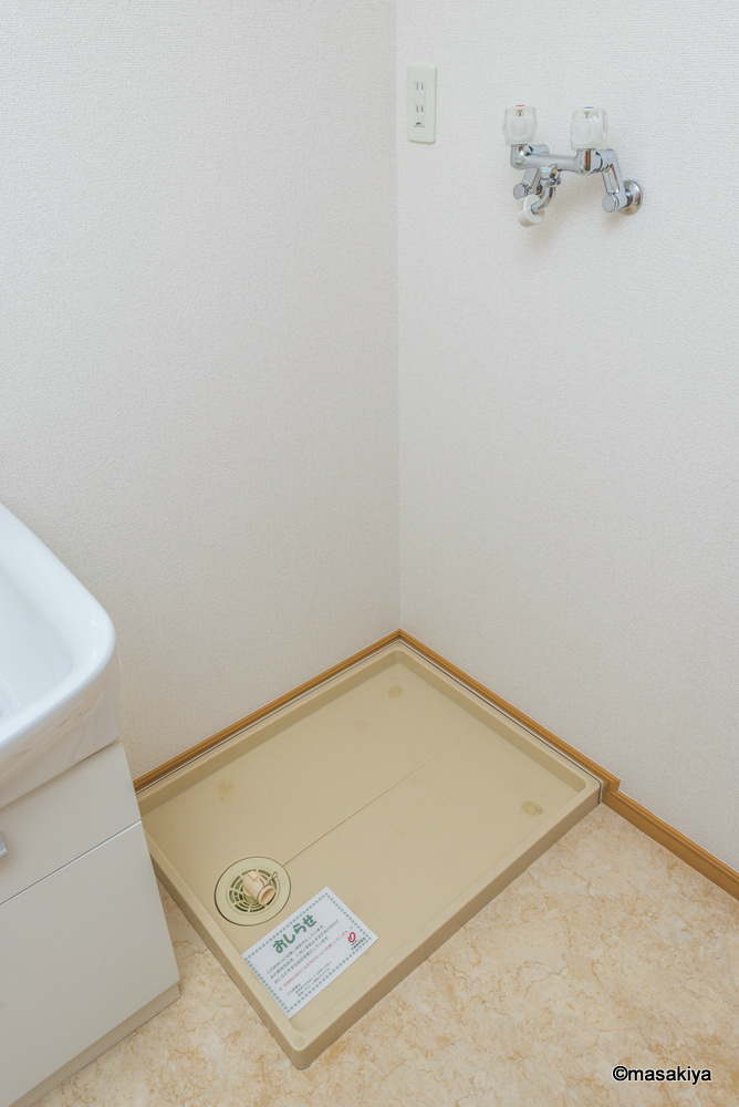 アードリゲ駒沢の洗面所|室内洗濯機置き場