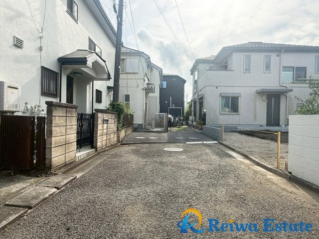 新築戸建　茅ヶ崎市緑が浜の前面道路含む現地写真