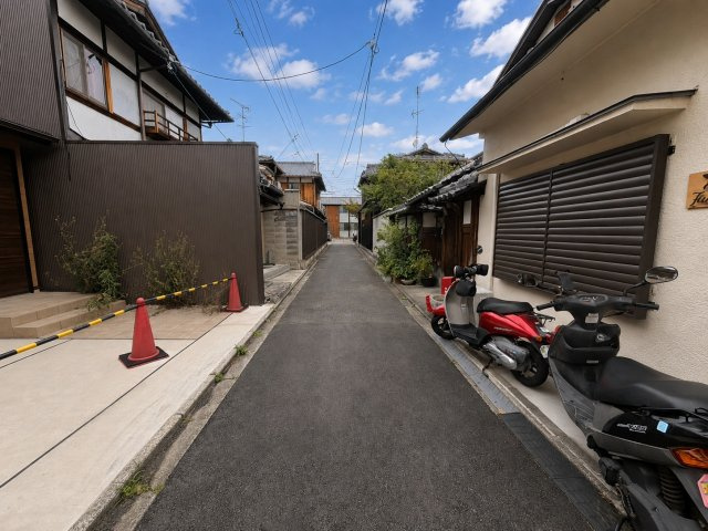 小山板倉町の前面道路含む現地写真