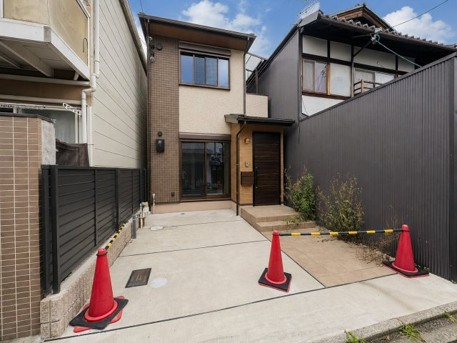 小山板倉町の前面道路含む現地写真