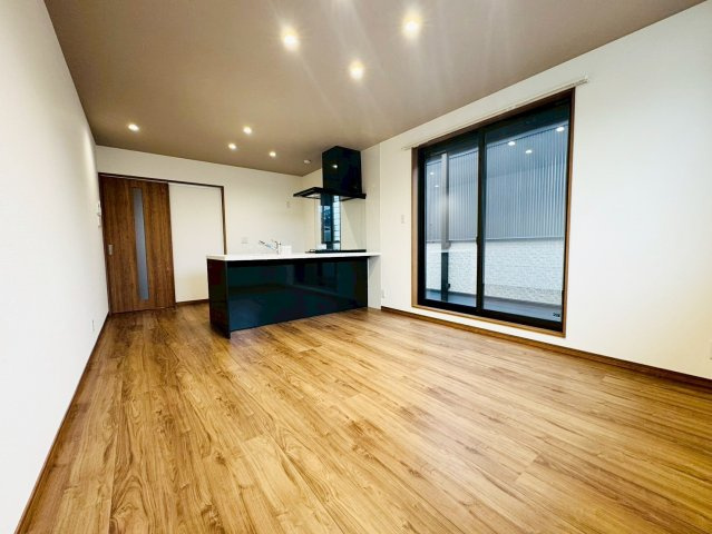 小山板倉町の居間・リビング