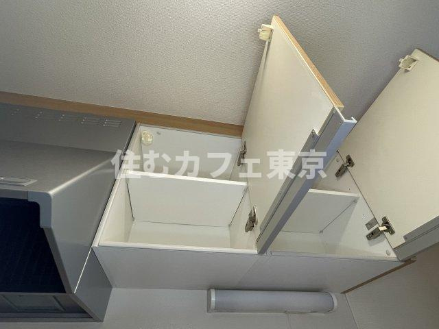 メゾン・ミナミのキッチン|キッチン上部の収納です