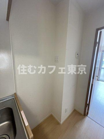メゾン・ミナミの内装|冷蔵庫置き場です