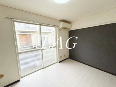 【居間・リビング】 | メゾンドールⅡ番館 | 洋室のお部屋です。