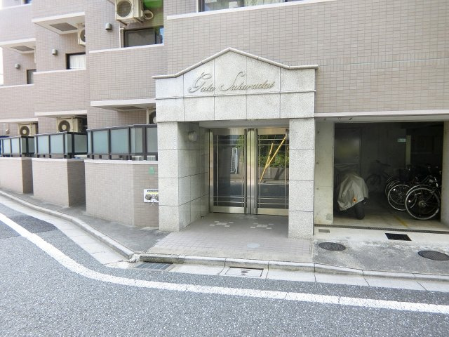 練馬区豊玉北３丁目の賃貸マンションのエントランス