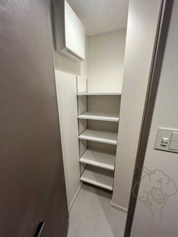 シーズンフラッツ福島の玄関